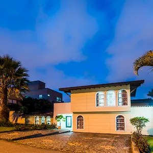Portales Del Campestre Hotel Medellín